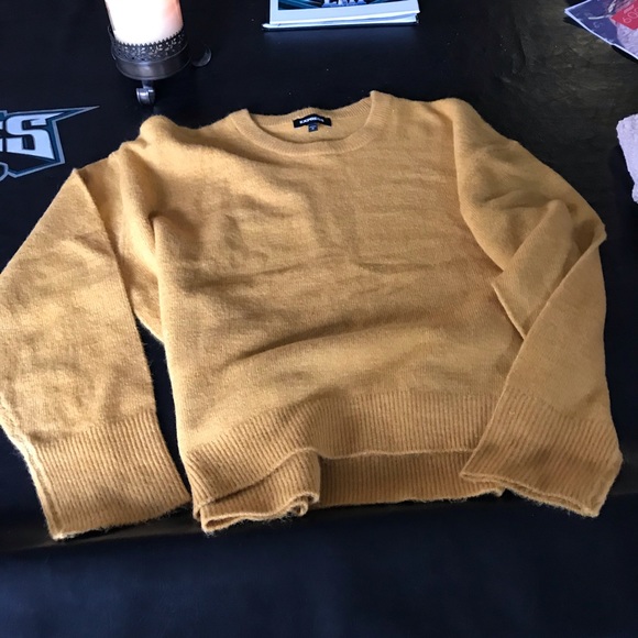 New sweater - Picture 3 of 3